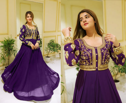 Front sequence embroidered neckline and sleeves elegant maxi