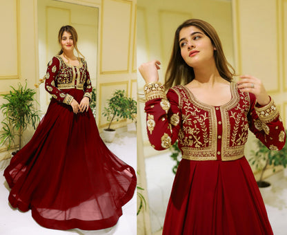 Front sequence embroidered neckline and sleeves elegant maxi